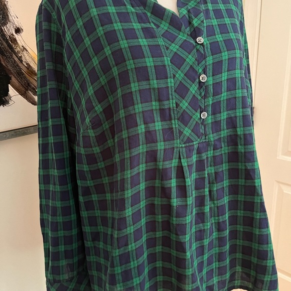 Talbots Petites Green and Navy Plaid Cotton Blouse Size XP - Picture 2 of 8